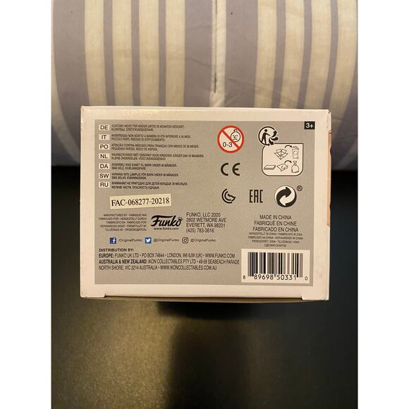 Funko Pop Movies: Die Hard - John McClane - Picture 6 of 6